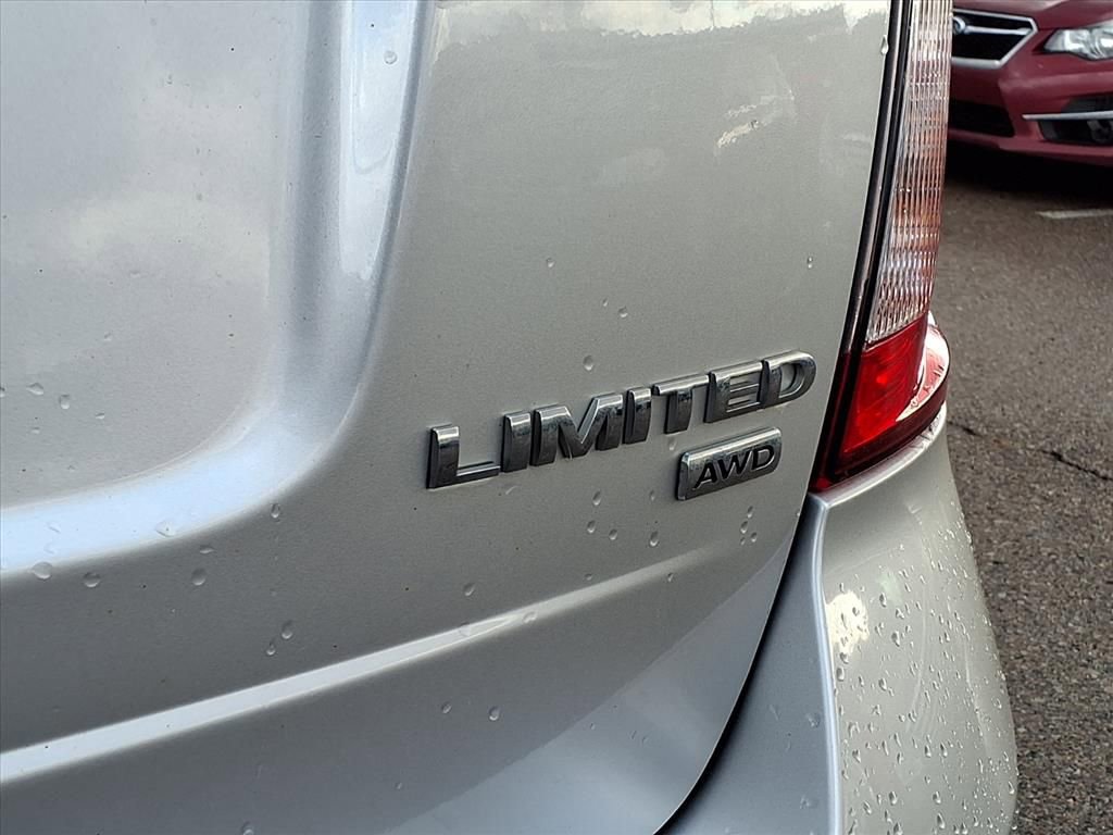 Used 2013 Ford Edge Limited image 8