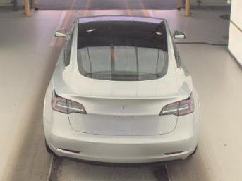 Used 2018 Tesla Model 3 Long Range RWD image 9