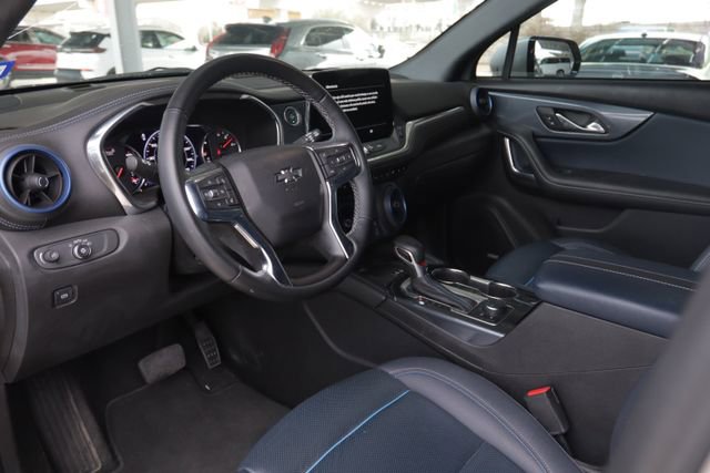 Used 2023 Chevrolet Blazer RS w/ Driver Confidence II Package image 8