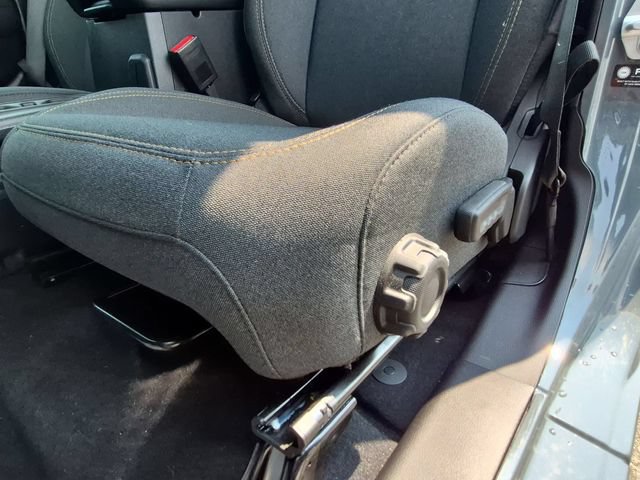 New 2026 Jeep Gladiator Sport AWD/4WD image 19
