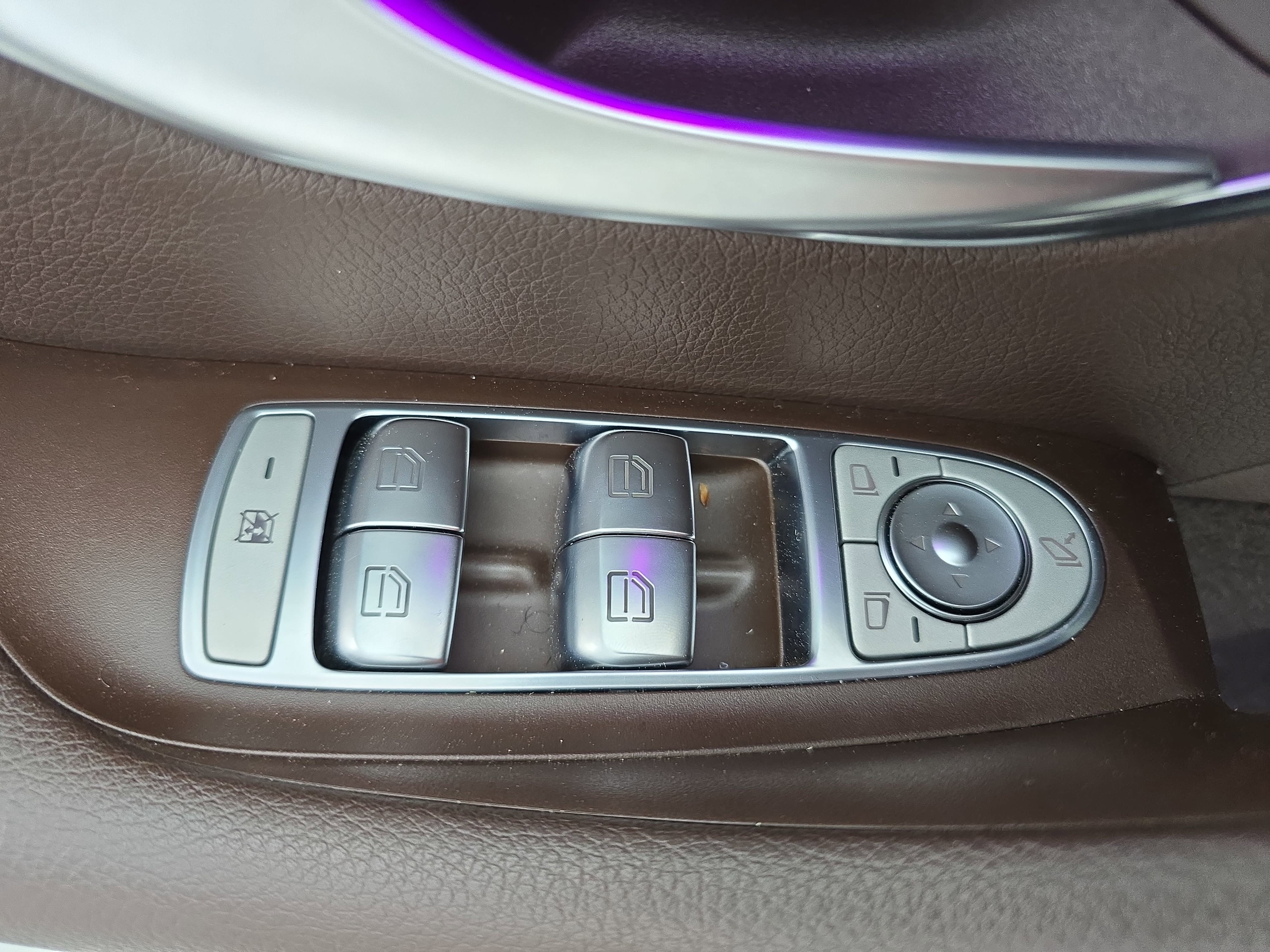 Used 2021 Mercedes-Benz CLS 450 4MATIC w/ Premium Package image 28