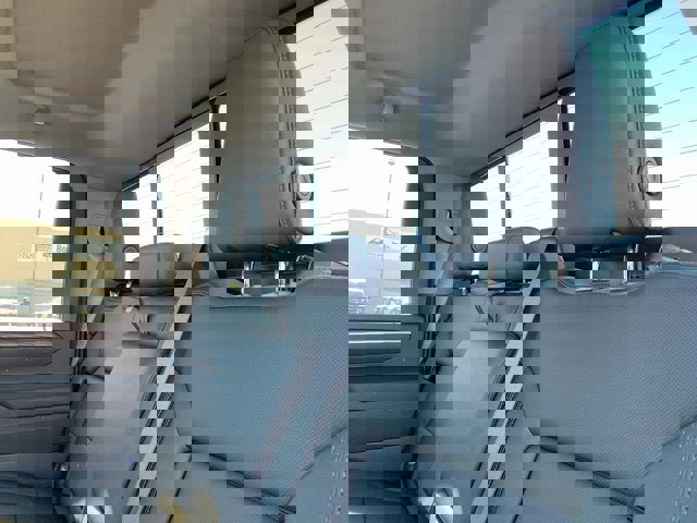 New 2025 GMC Sierra 2500 SLT w/ SLT Convenience Package image 12