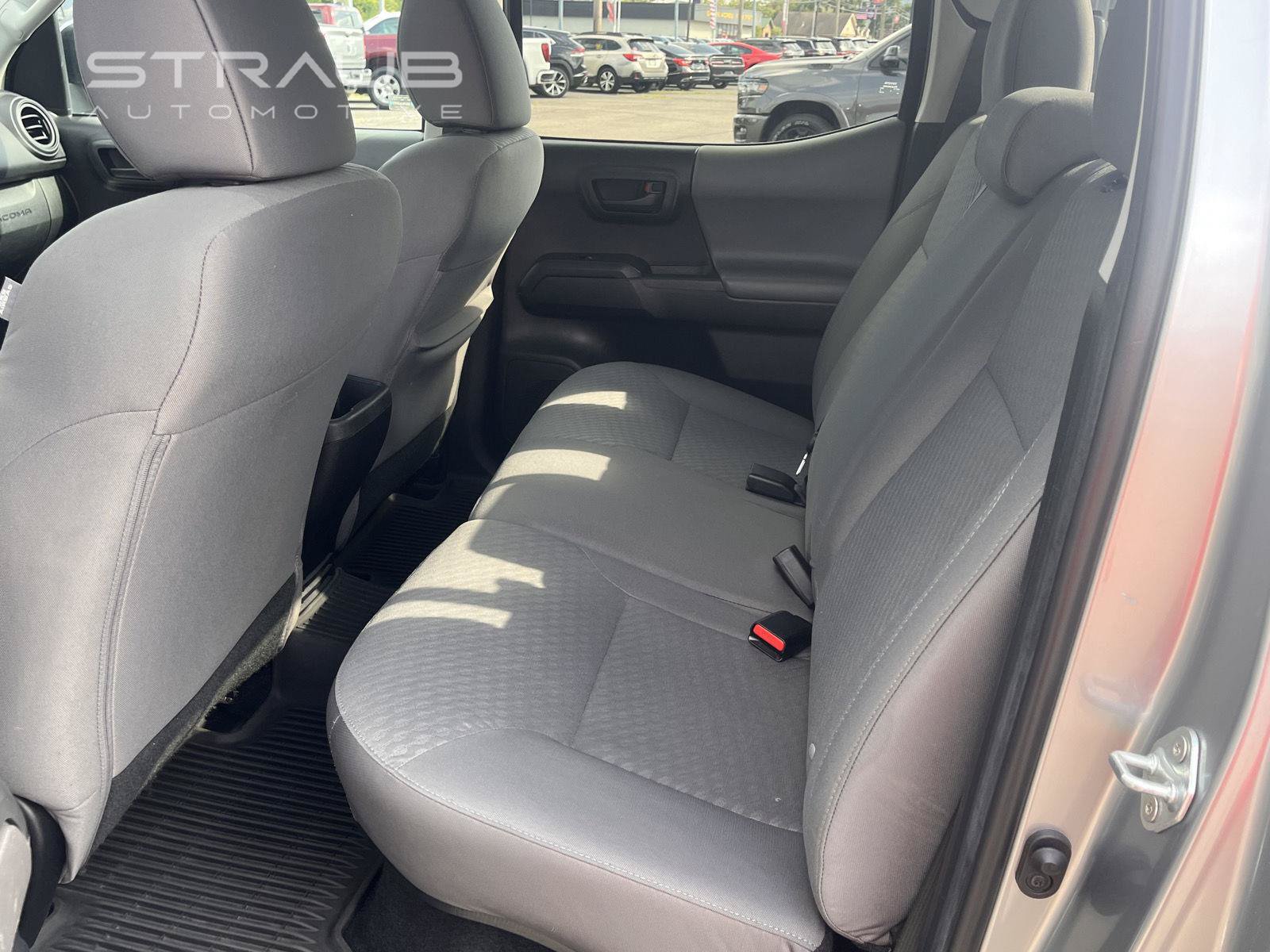 Used 2022 Toyota Tacoma SR AWD/4WD image 18
