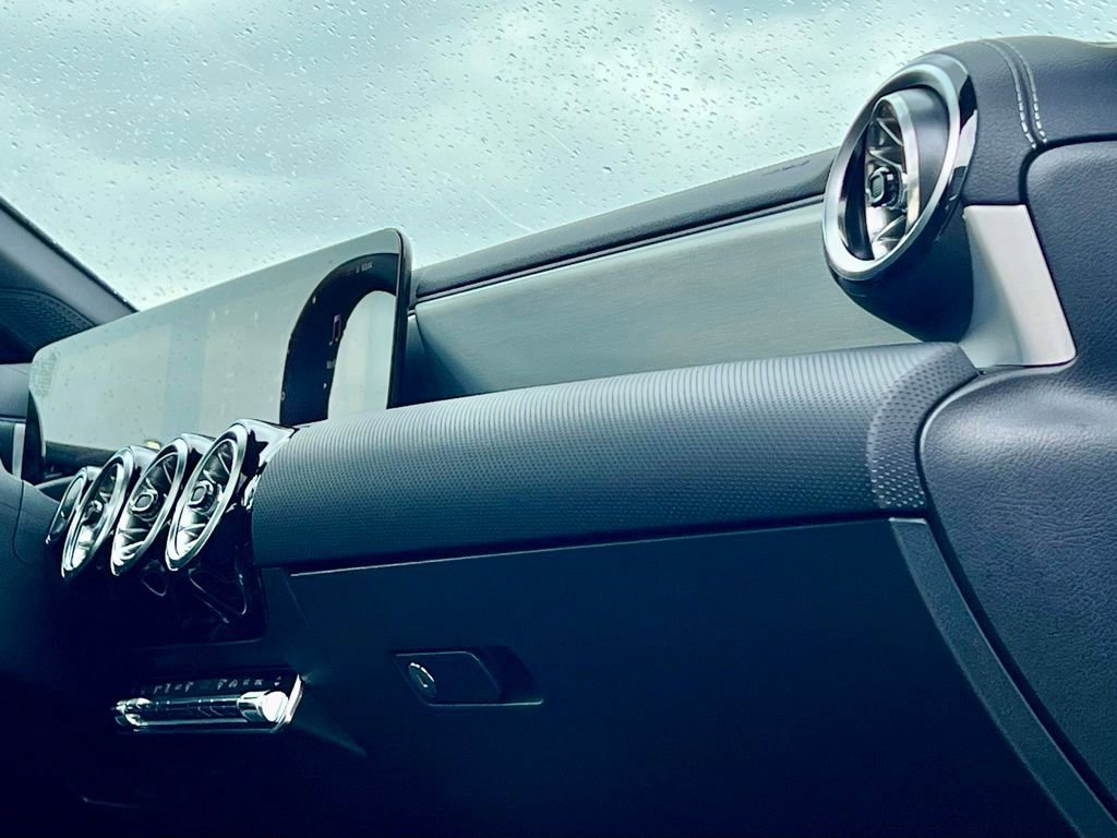 Certified 2026 Mercedes-Benz CLA 250 4MATIC image 13