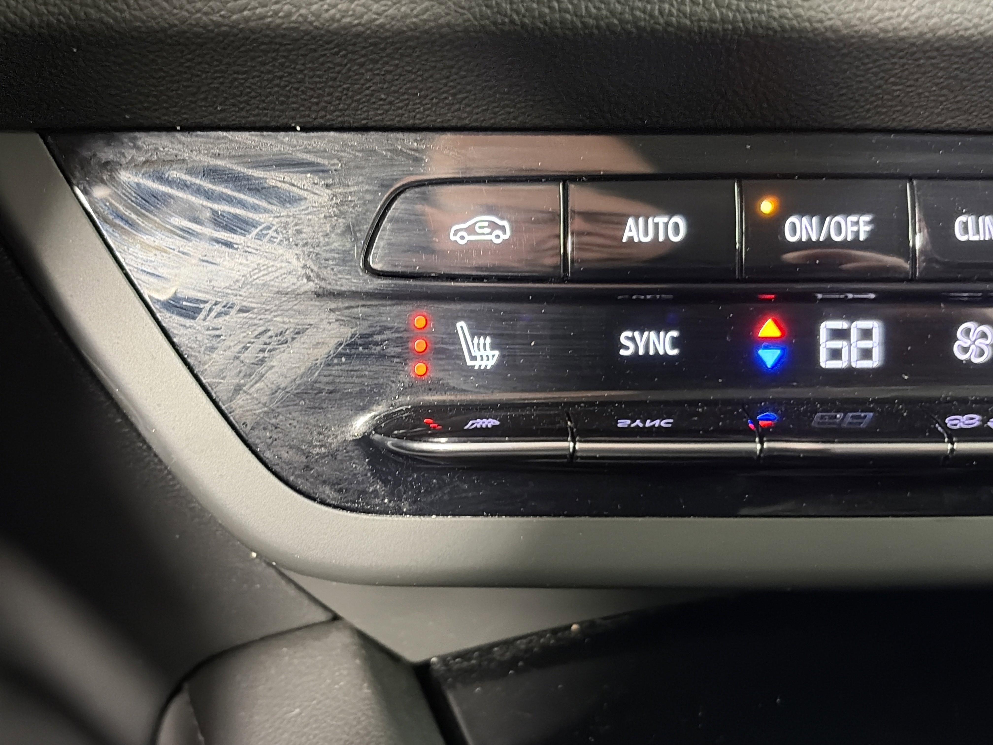 Used 2023 Buick Envision Essence AWD/4WD image 24