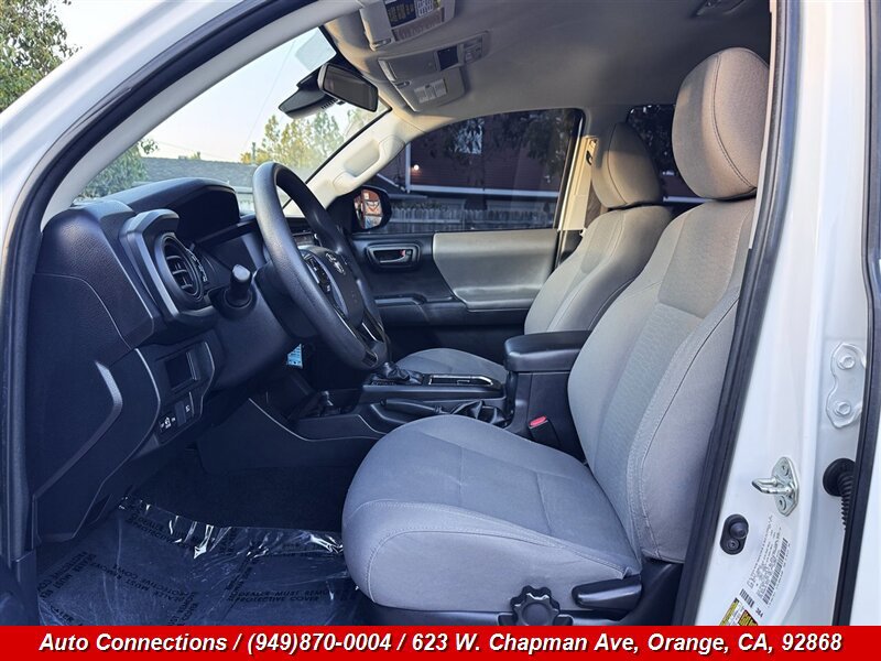 Used 2018 Toyota Tacoma SR w/ SR Convenience Package AWD/4WD image 6