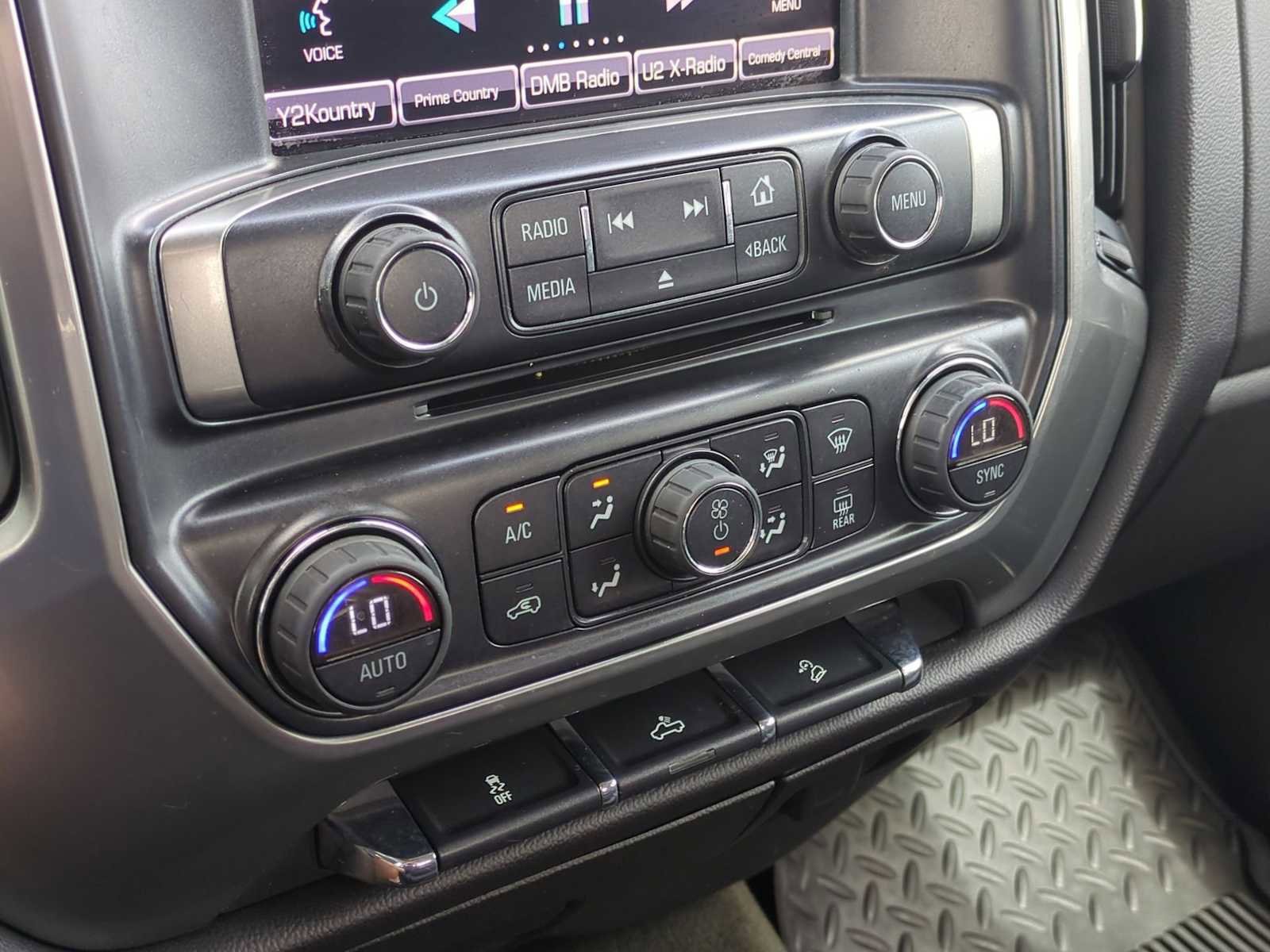 Used 2015 Chevrolet Silverado 2500 LT w/ LT Convenience Package image 16
