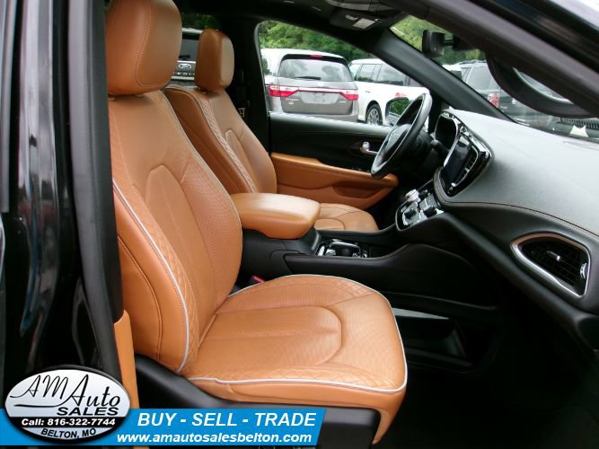 Used 2021 Chrysler Pacifica Pinnacle AWD/4WD image 28
