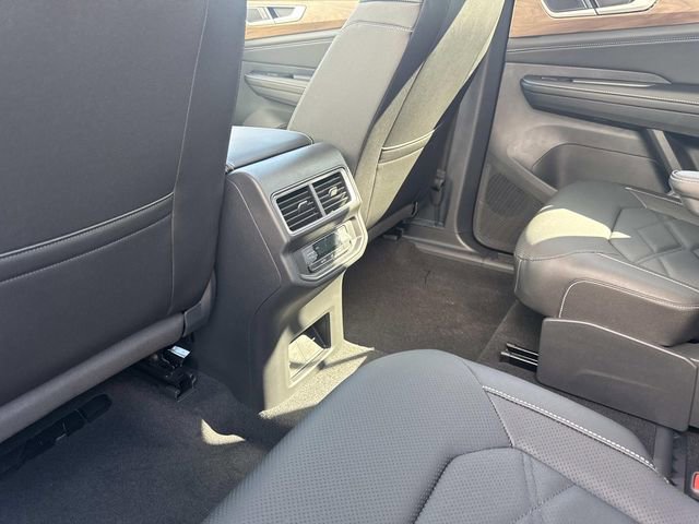 New 2026 Volkswagen Atlas SE image 15