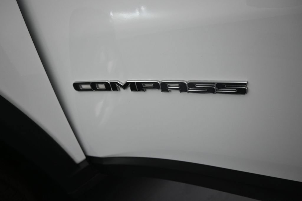 Used 2024 Jeep Compass Latitude AWD/4WD image 42