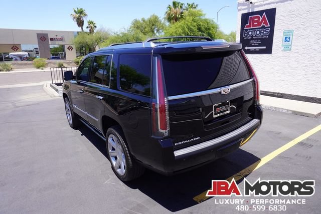 Used 2018 Cadillac Escalade Premium Luxury AWD/4WD image 47