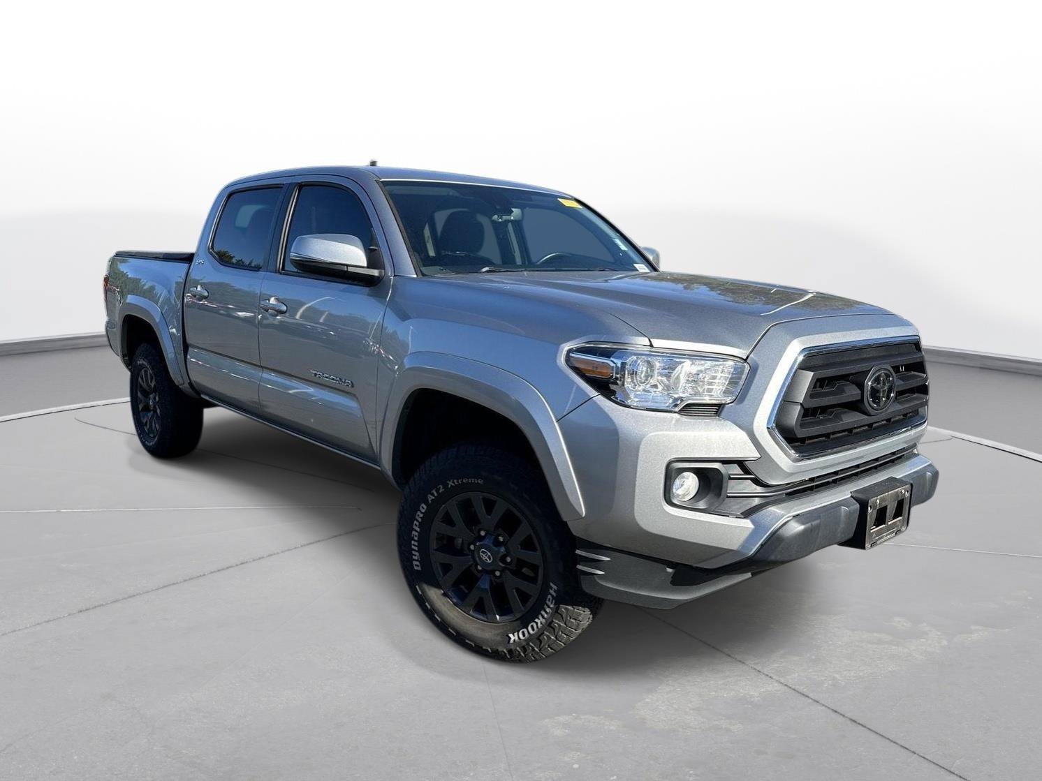 Certified 2022 Toyota Tacoma SR5 w/ Technology Package AWD/4WD image 4