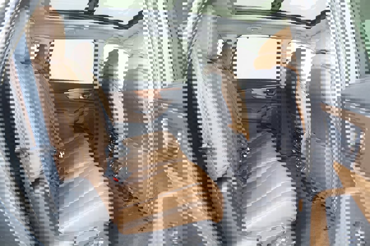 Used 2023 Acura MDX SH-AWD w/ Technology Package image 15