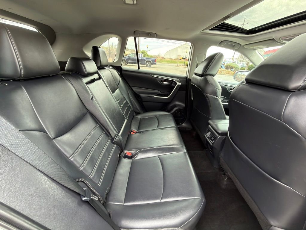 Used 2019 Toyota RAV4 XLE Premium w/ Cold Weather Package image 27