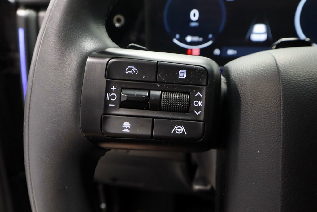 Certified 2025 Hyundai Santa Fe Calligraphy FWD image 33