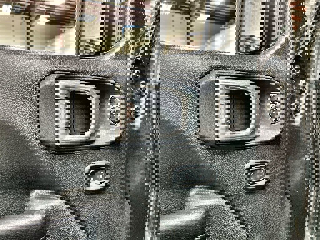 Used 2021 Jeep Wrangler Unlimited Sport image 14