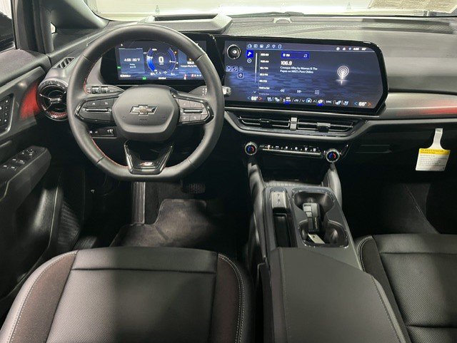 Certified 2026 Chevrolet Equinox EV RS w/ Convenience Package II AWD/4WD image 11