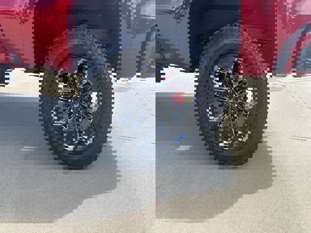 New 2024 GMC Sierra 1500 AT4 w/ Technology Package image 18