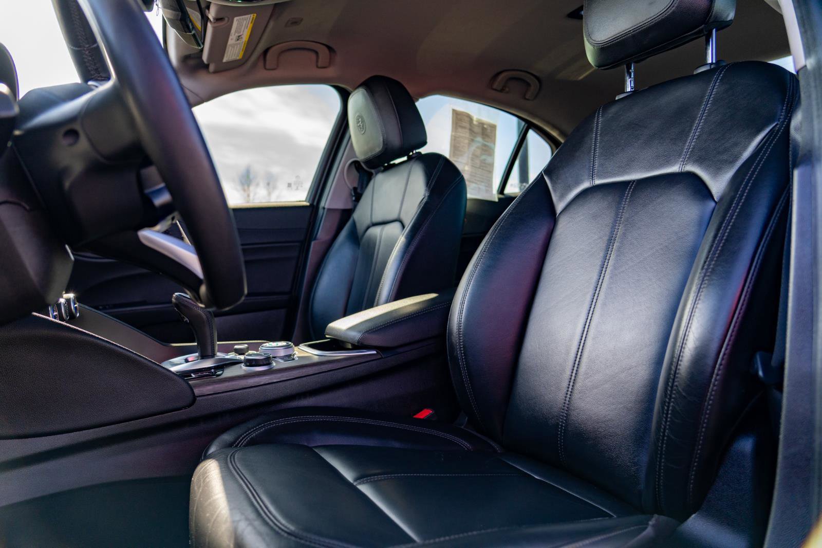 Used 2020 Alfa Romeo Giulia Ti image 14