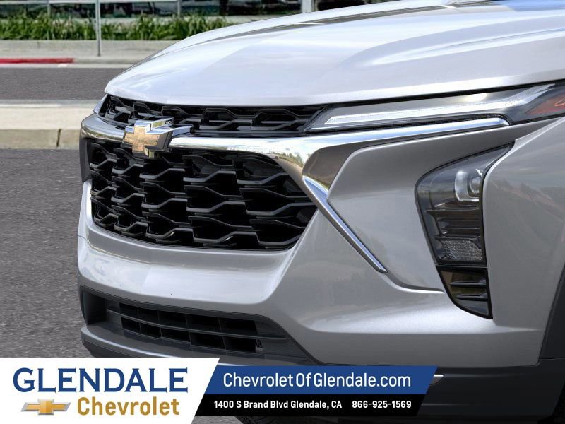 New 2026 Chevrolet Trax LT w/ Driver Confidence Package FWD image 7