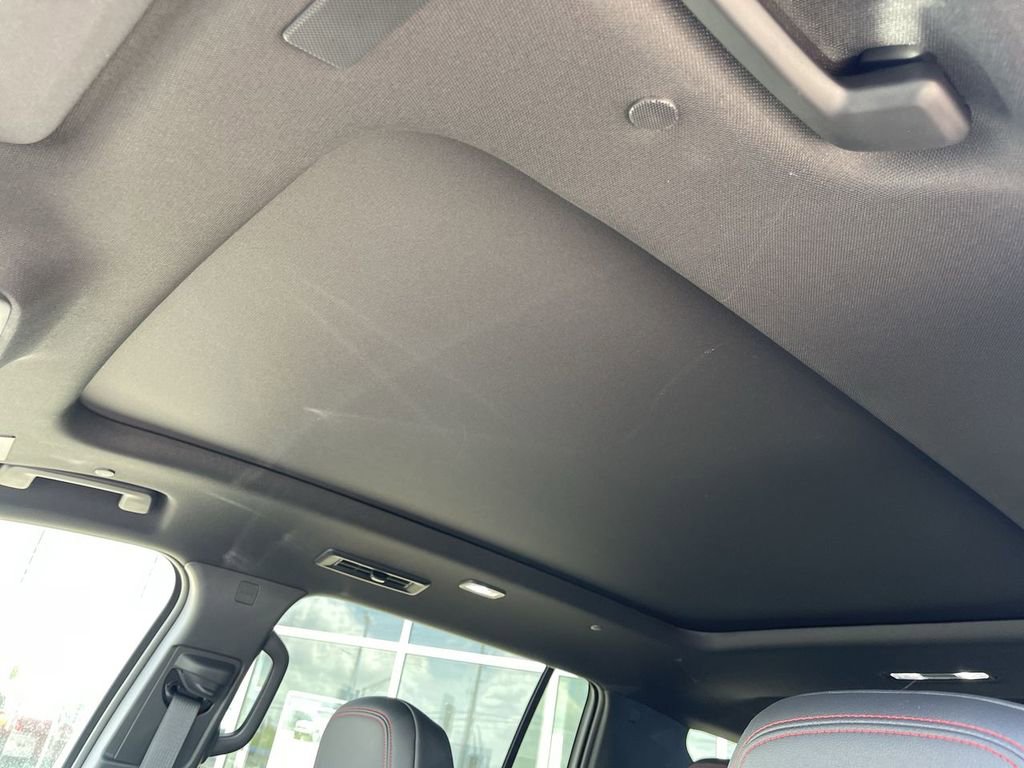 New 2026 Chevrolet Traverse RS w/ LPO, Floor Liner Package AWD/4WD image 22