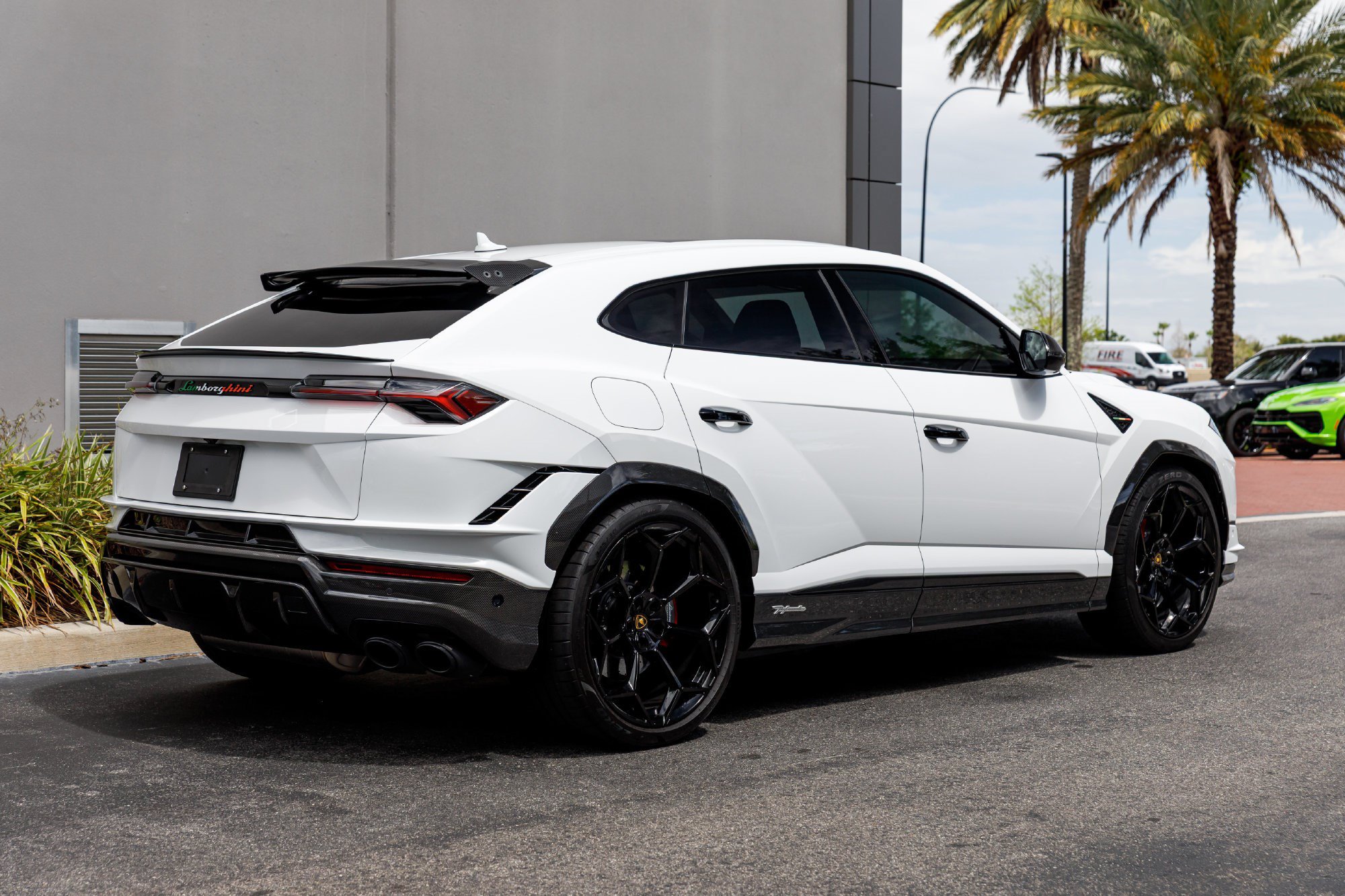 Used 2024 Lamborghini Urus Performante AWD/4WD image 5