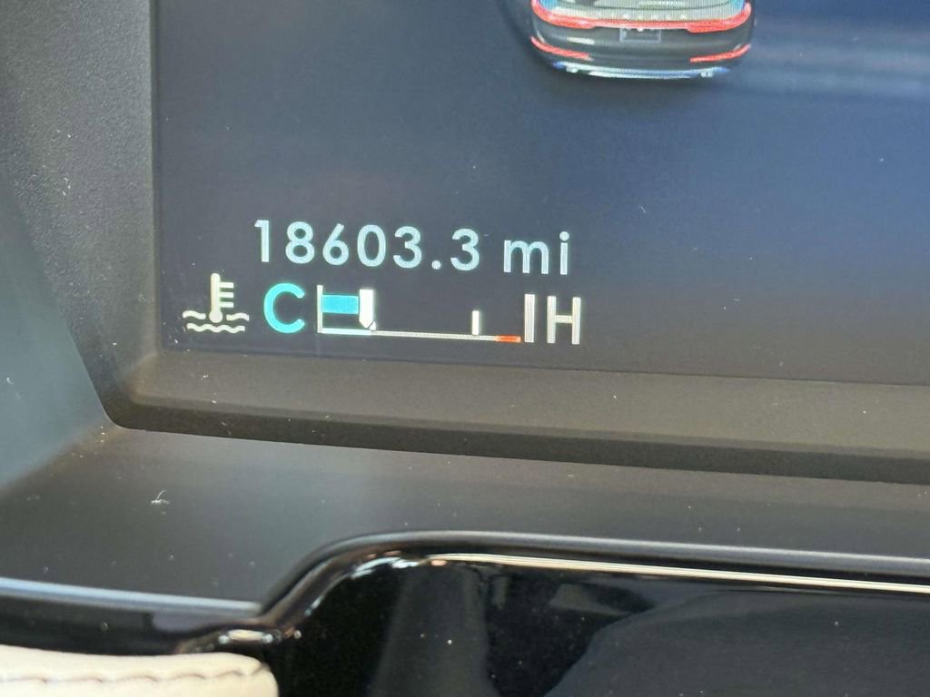 Used 2023 Lincoln Corsair Reserve w/ Towing Package image 29