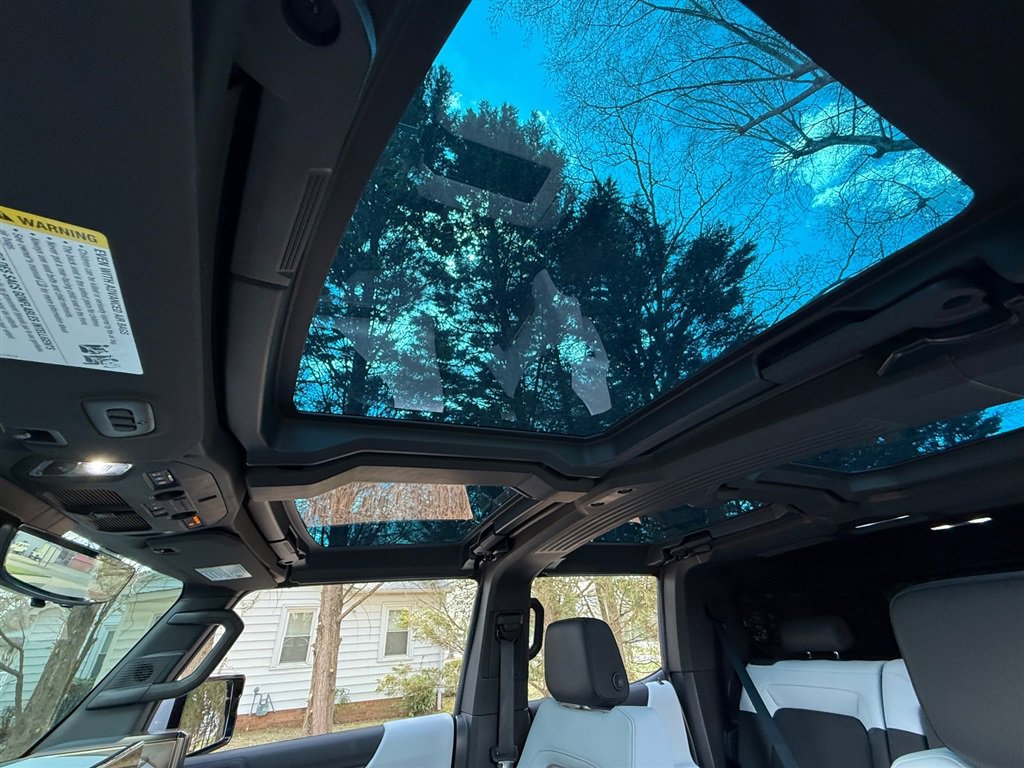 Used 2024 GMC Hummer EV 3X w/ LPO, Illumination Package image 56