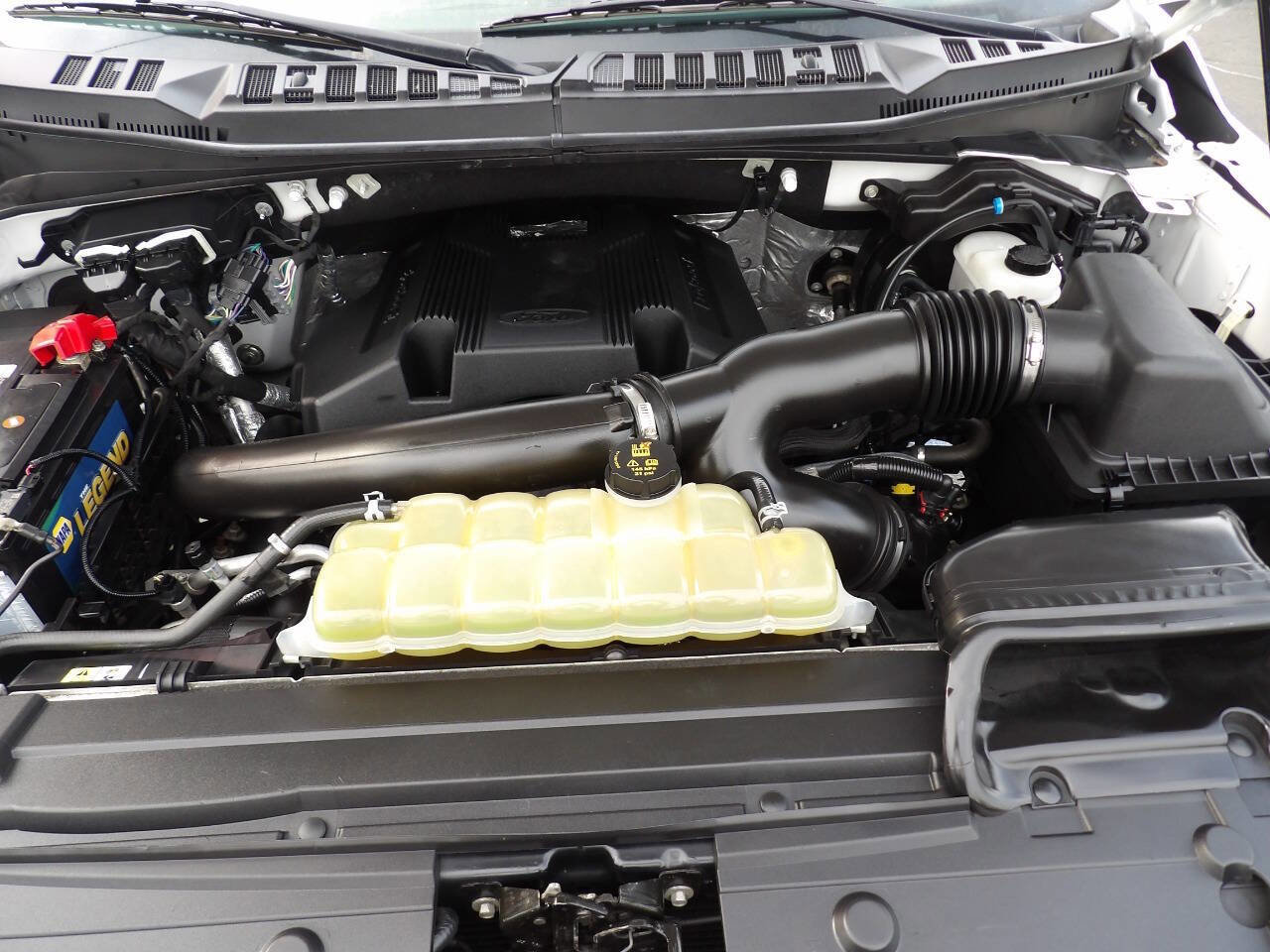 Used 2019 Ford F150 XL w/ Heavy-Duty Payload Package image 12