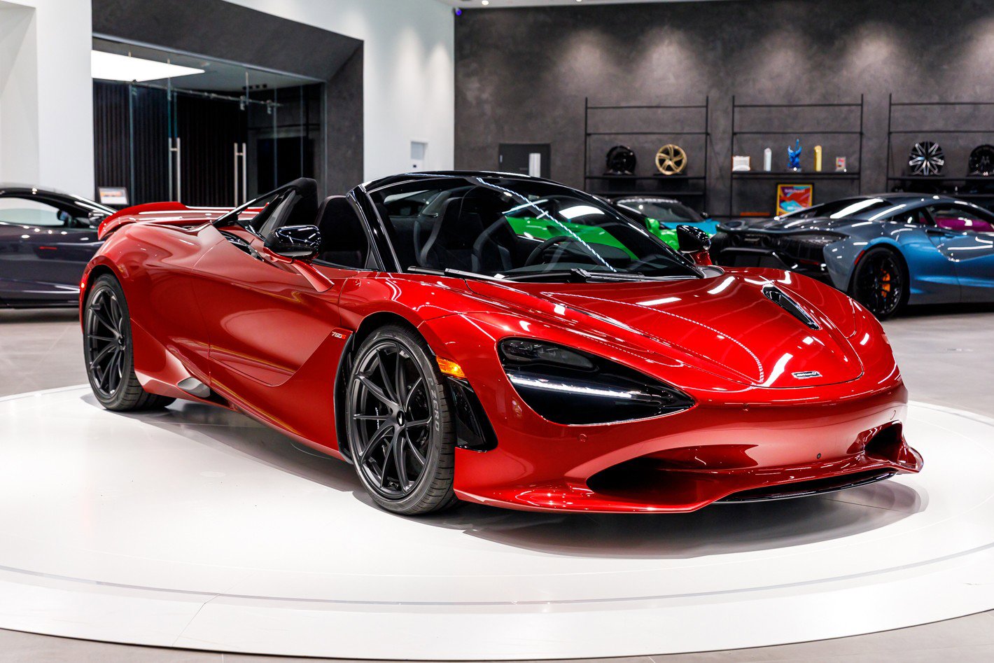Used 2027 McLaren 750S Spider RWD image 39
