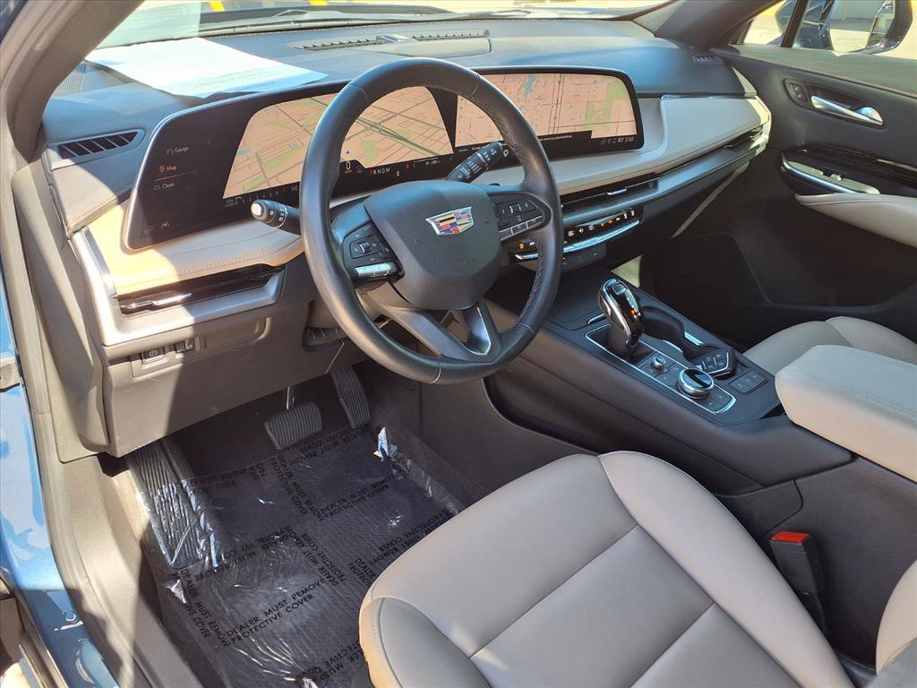 Certified 2024 Cadillac XT4 Luxury FWD image 18