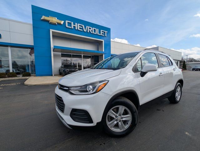 Used 2022 Chevrolet Trax LT w/ LT Convenience Package image 28