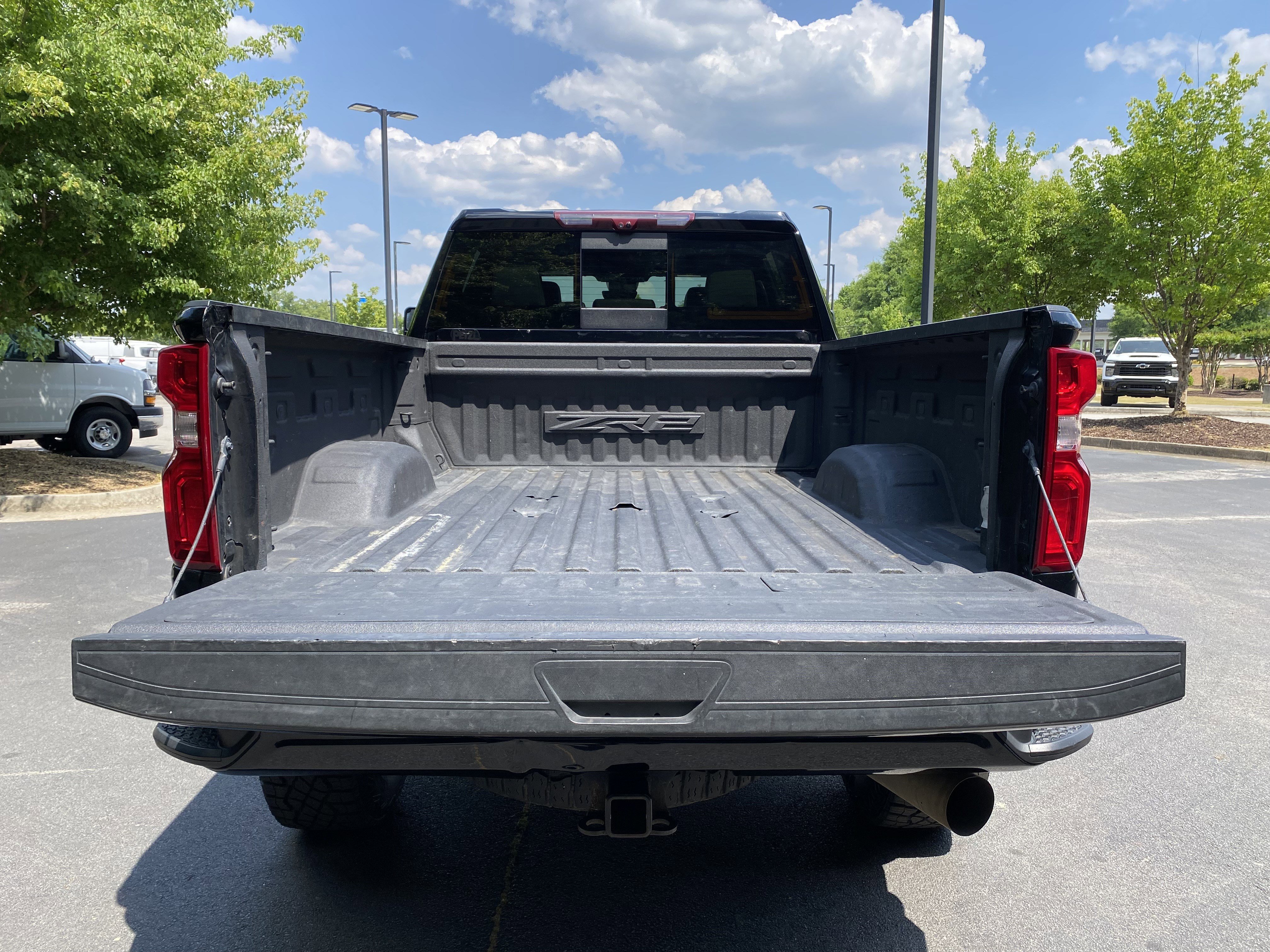 Used 2024 Chevrolet Silverado 2500 ZR2 w/ Technology Package AWD/4WD image 11