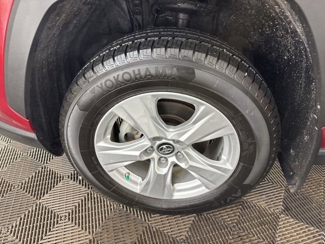 Used 2019 Toyota RAV4 XLE image 28