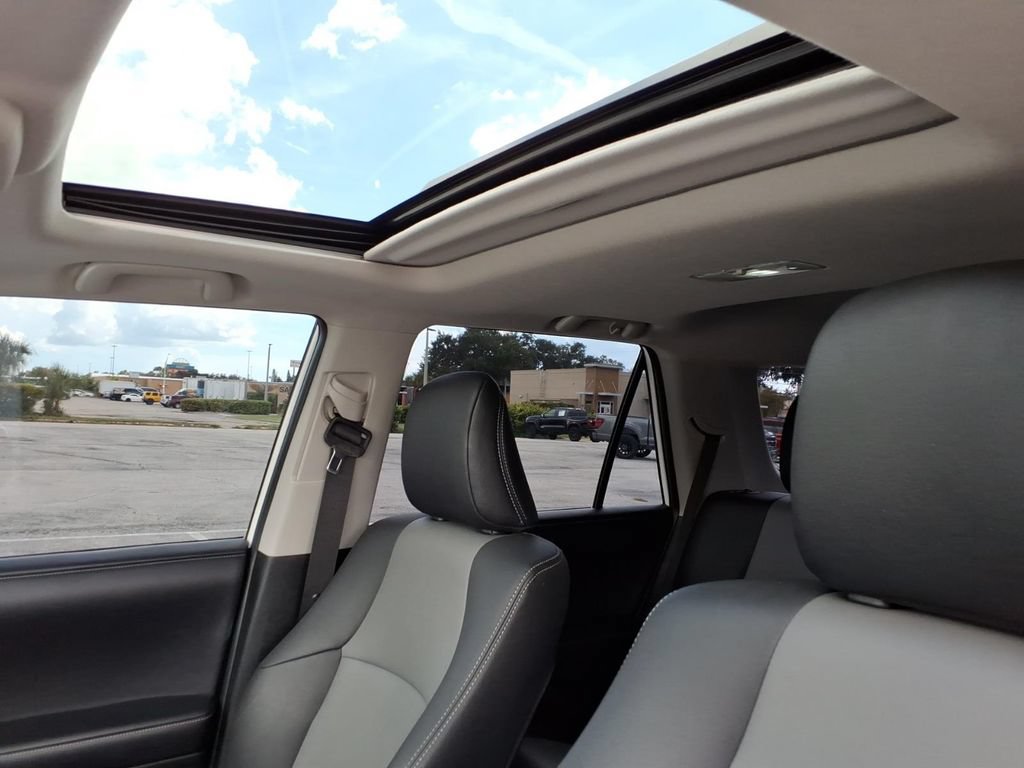 Used 2019 Toyota 4Runner SR5 Premium AWD/4WD image 26