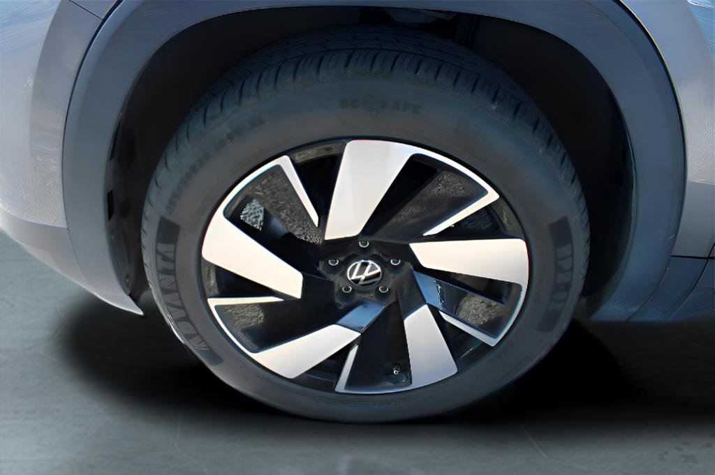 Used 2024 Volkswagen Atlas Cross Sport SE image 35