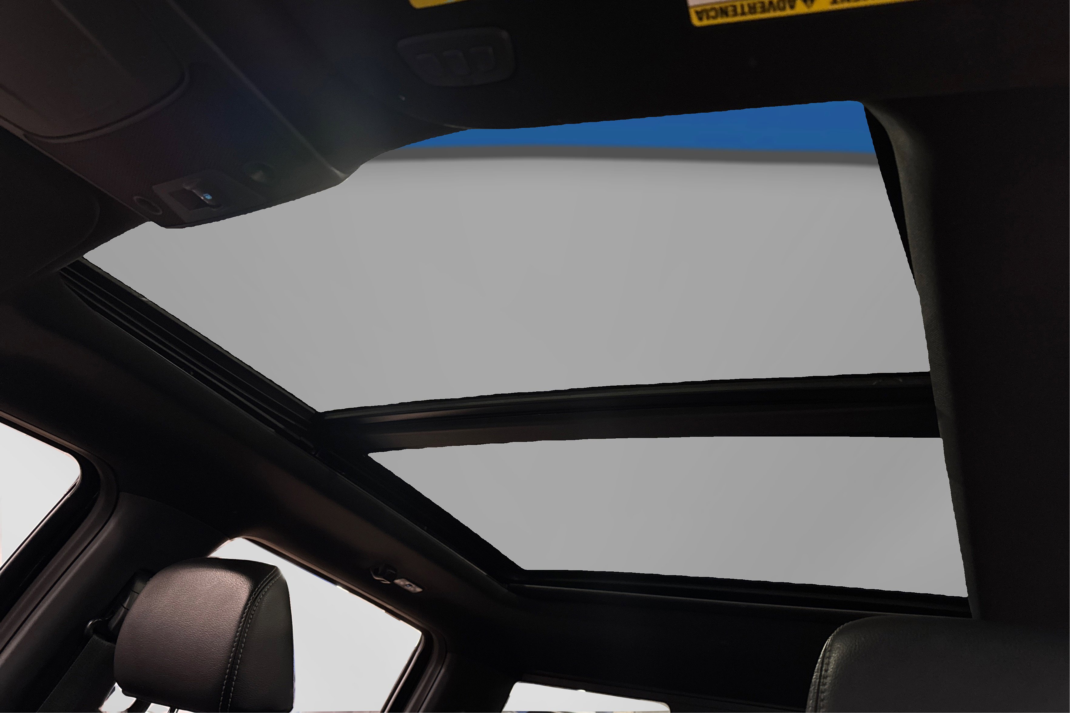 Used 2022 Ford F250 Lariat w/ Black Appearance Package image 40