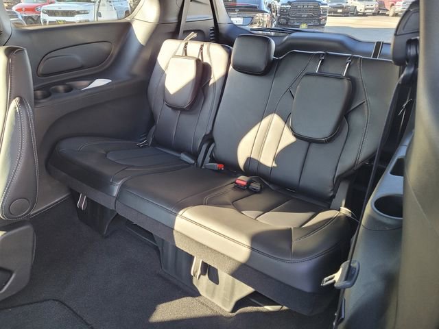 New 2026 Chrysler Pacifica Select w/ S Appearance Package image 8