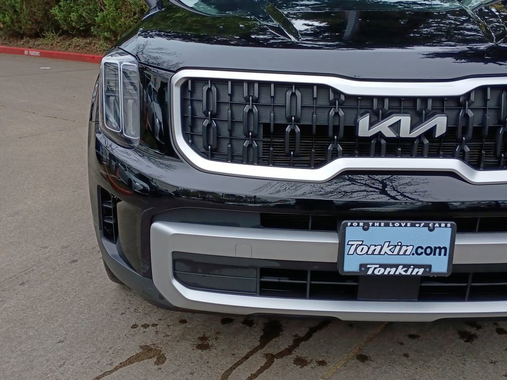 Used 2023 Kia Telluride EX w/ EX Captain's Chair Package AWD/4WD image 10