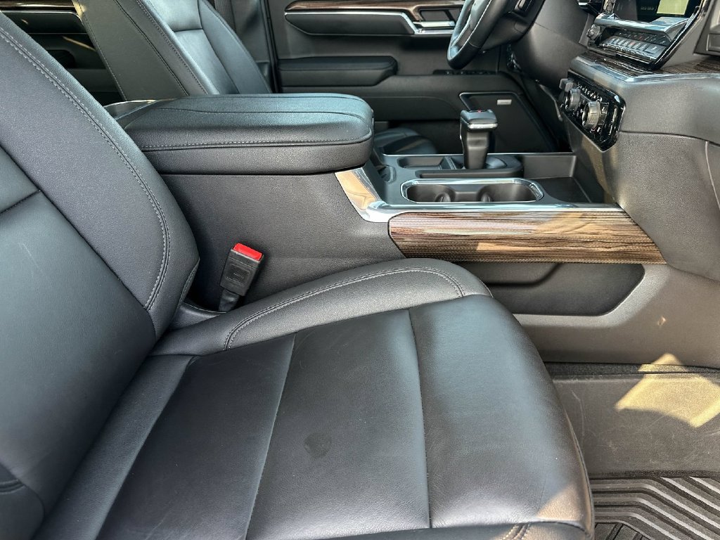 Used 2025 Chevrolet Silverado 1500 LT Trail Boss w/ LT Trail Boss Premium Package AWD/4WD image 22