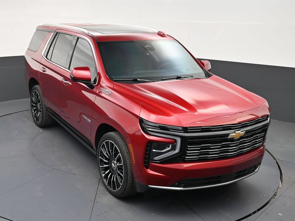 Used 2025 Chevrolet Tahoe High Country AWD/4WD image 18