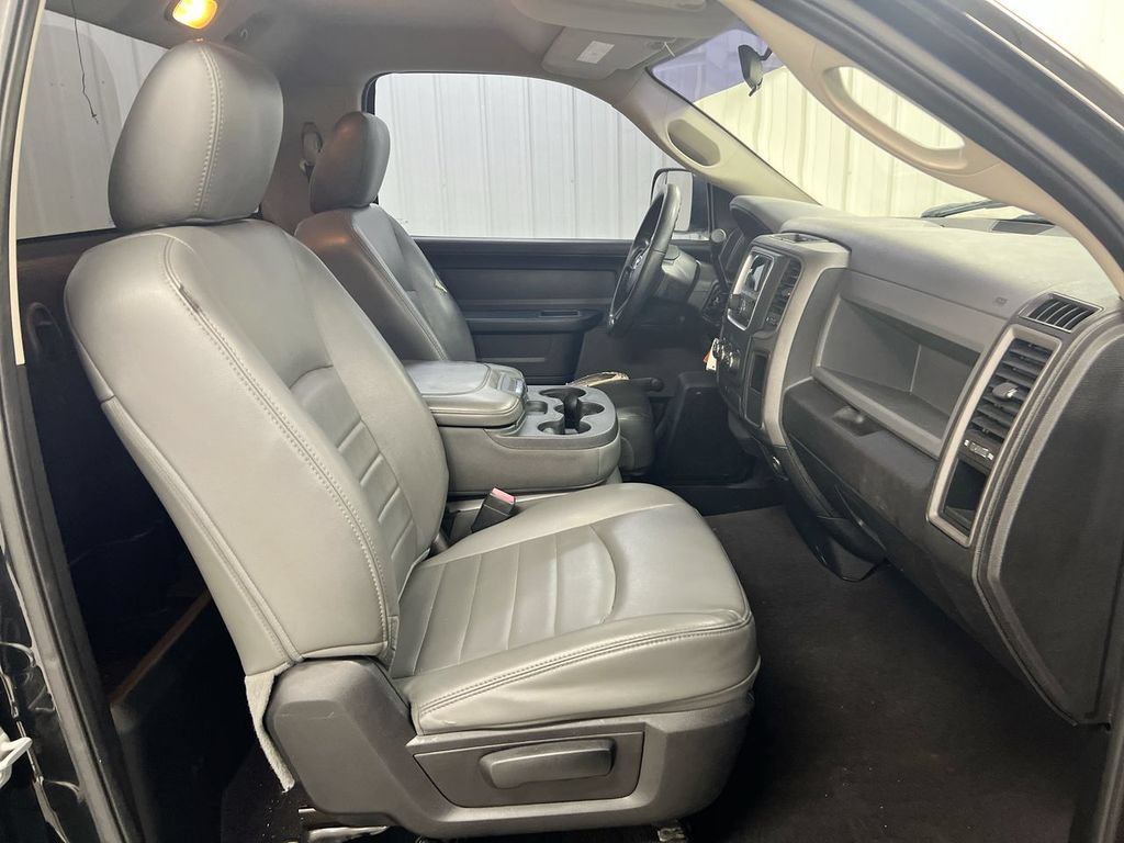 Used 2014 RAM 1500 Express RWD image 20