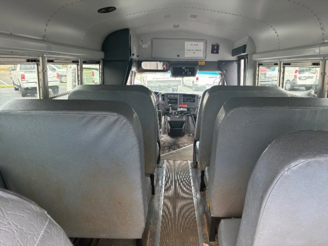 Used 2007 Chevrolet Express 3500 image 10