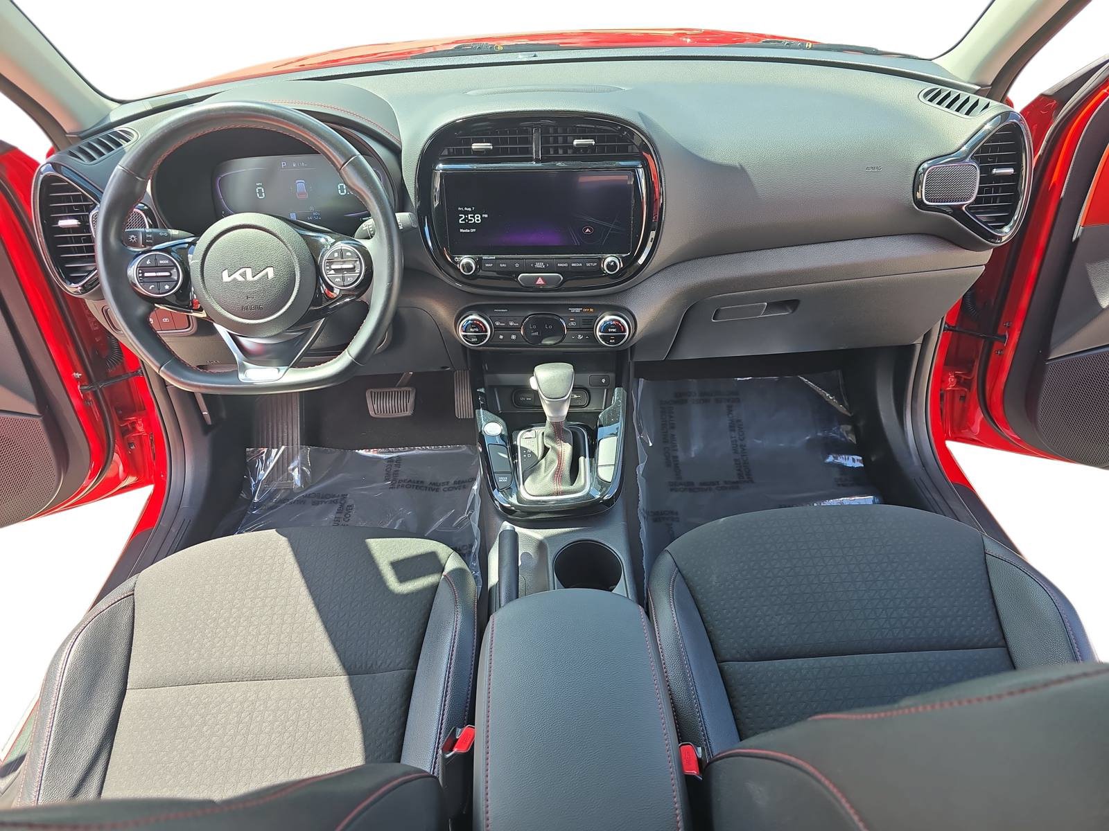 Used 2023 Kia Soul GT-Line FWD image 9