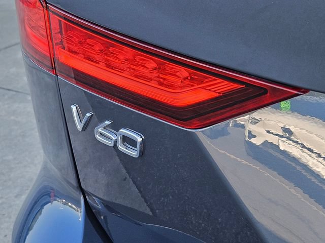 Used 2020 Volvo V60 T5 Cross Country w/ Protection Package AWD/4WD image 11