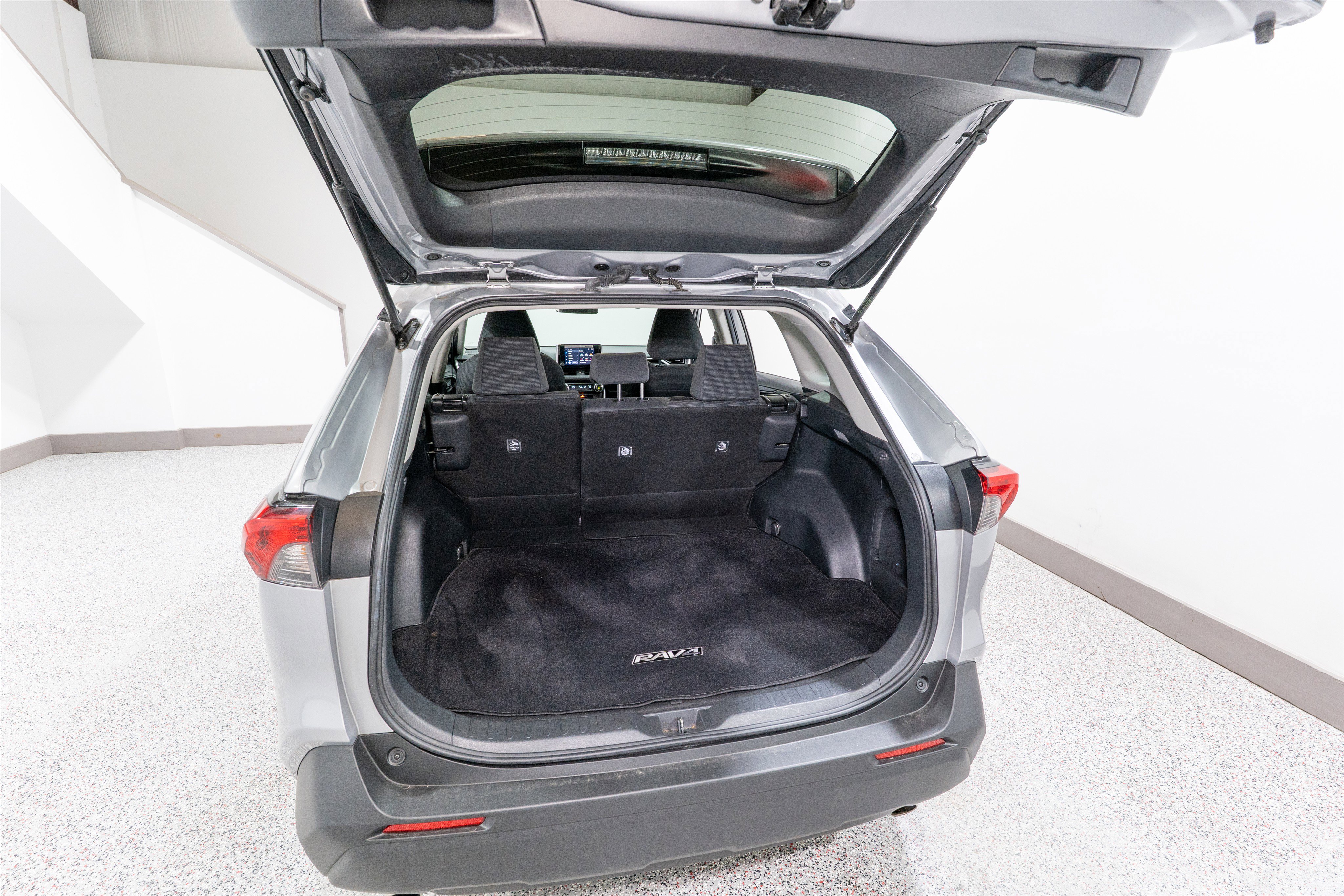 Used 2024 Toyota RAV4 LE image 26