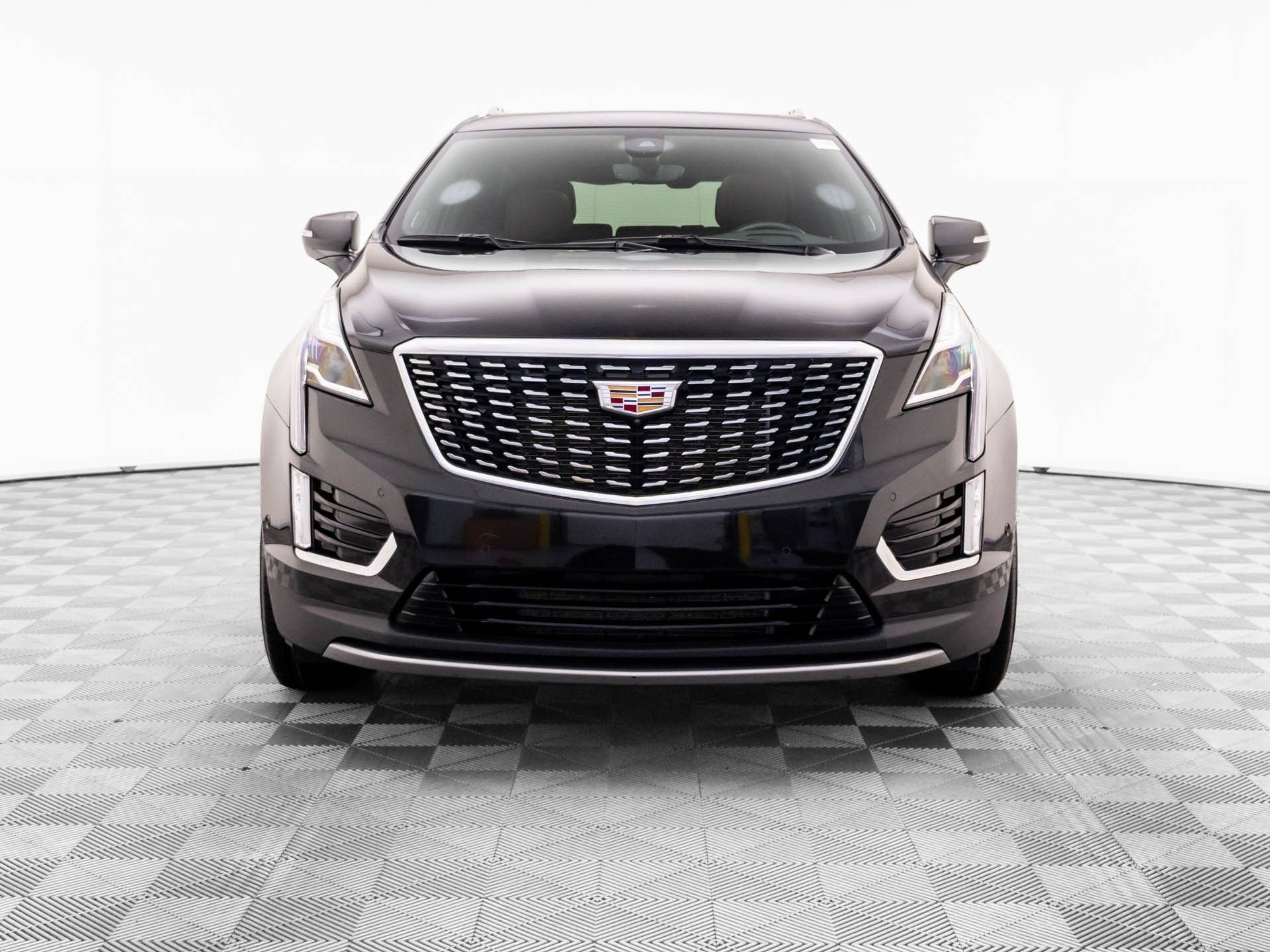 Certified 2024 Cadillac XT5 Premium Luxury w/ Technology Package AWD/4WD image 7