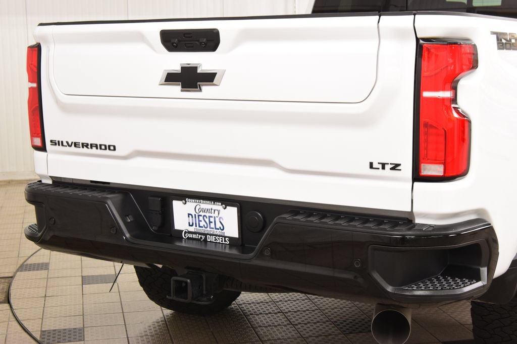 Used 2025 Chevrolet Silverado 2500 LTZ w/ LTZ Plus Package AWD/4WD image 22