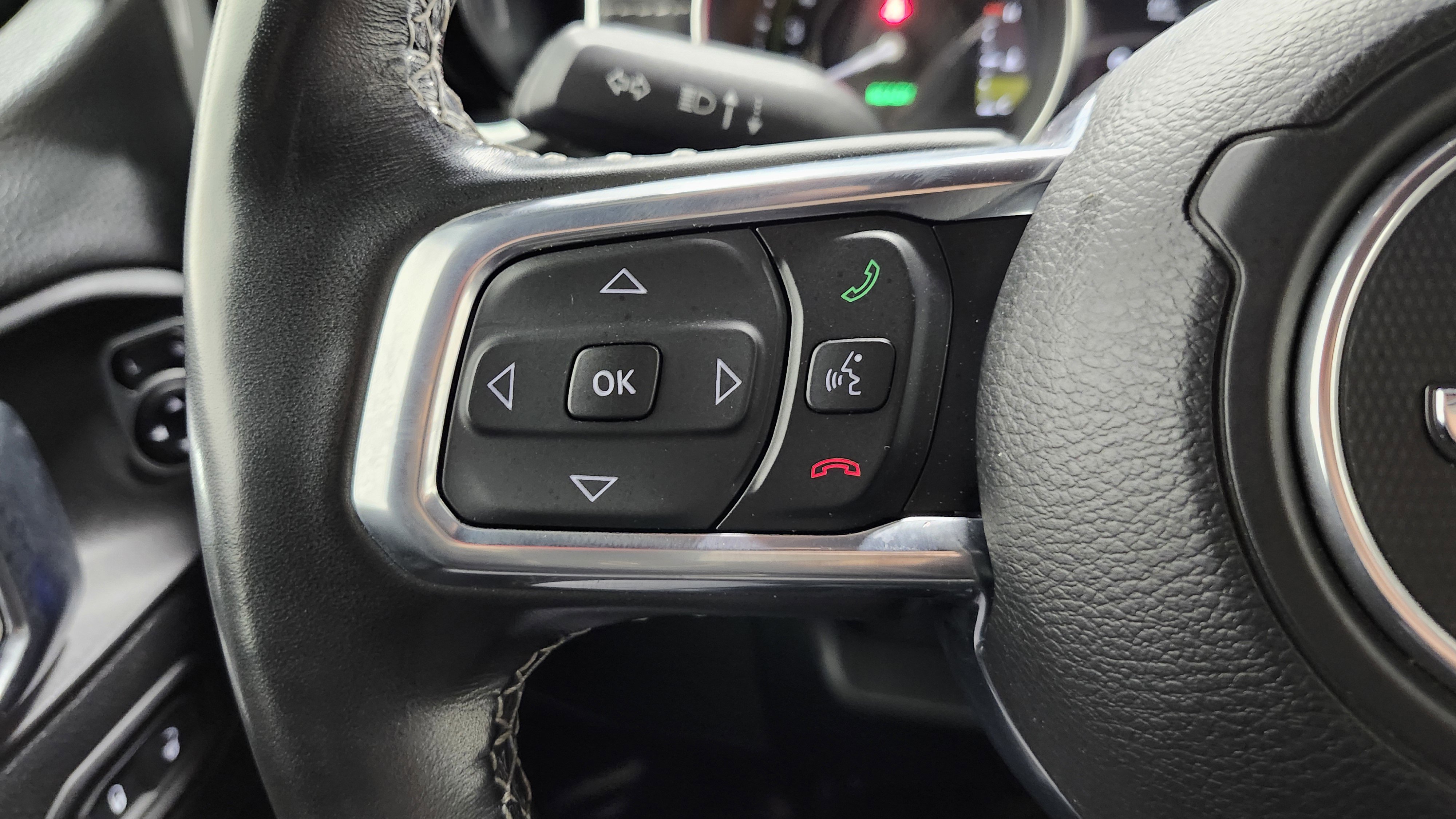 Used 2022 Jeep Wrangler Unlimited Sahara w/ Cold Weather Group image 33