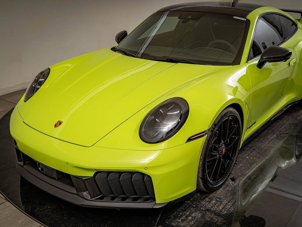 Certified 2025 Porsche 911 Carrera GTS RWD image 15